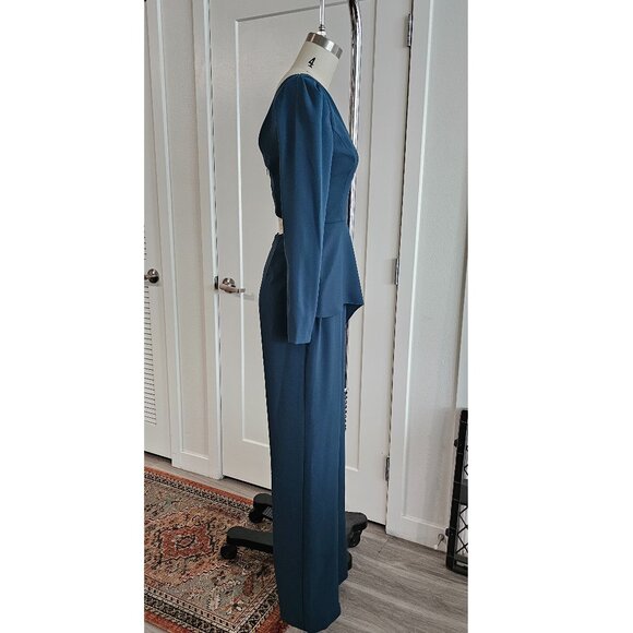 BCBGMAXAZRIA - Eve Asymetrical Jumpsuit in size XS - Picture 5 of 9